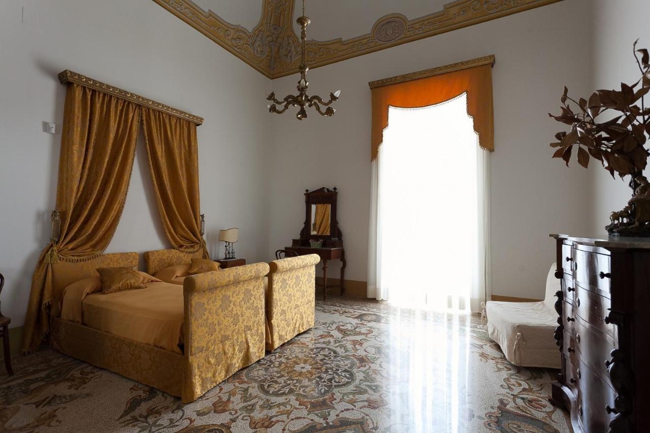 Palazzo Pio Apartment Lecce Extérieur photo