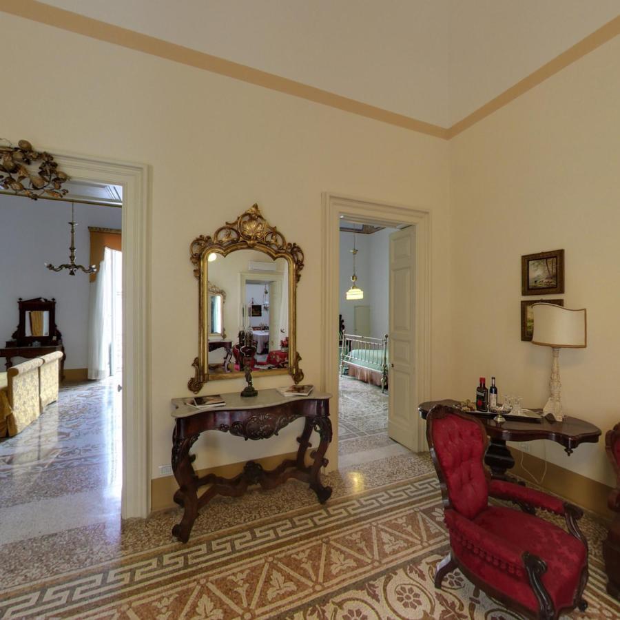 Palazzo Pio Apartment Lecce Extérieur photo