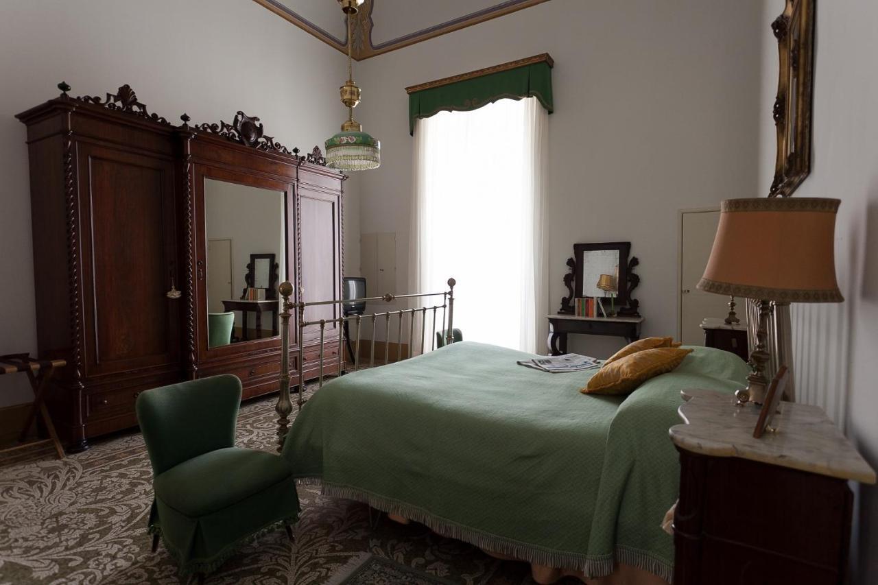 Palazzo Pio Apartment Lecce Extérieur photo