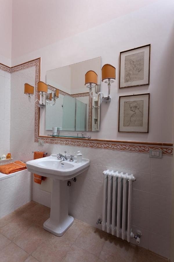 Palazzo Pio Apartment Lecce Extérieur photo